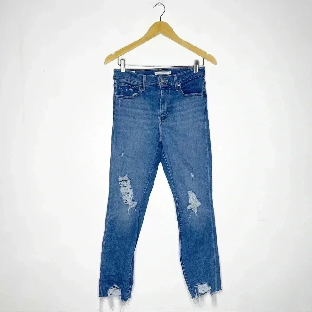 Levi's 724 High Rise Straight Leg Distressed Jeans Size 29 / 8 Busted Knee Denim